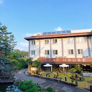 3* Hotel Star House